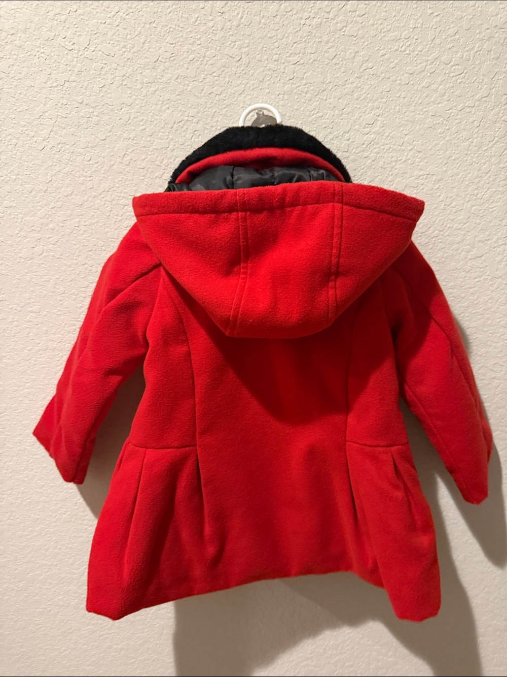 London Fog 4T Red Girls' Faux Fur Collar Coat - Picture 6 of 10